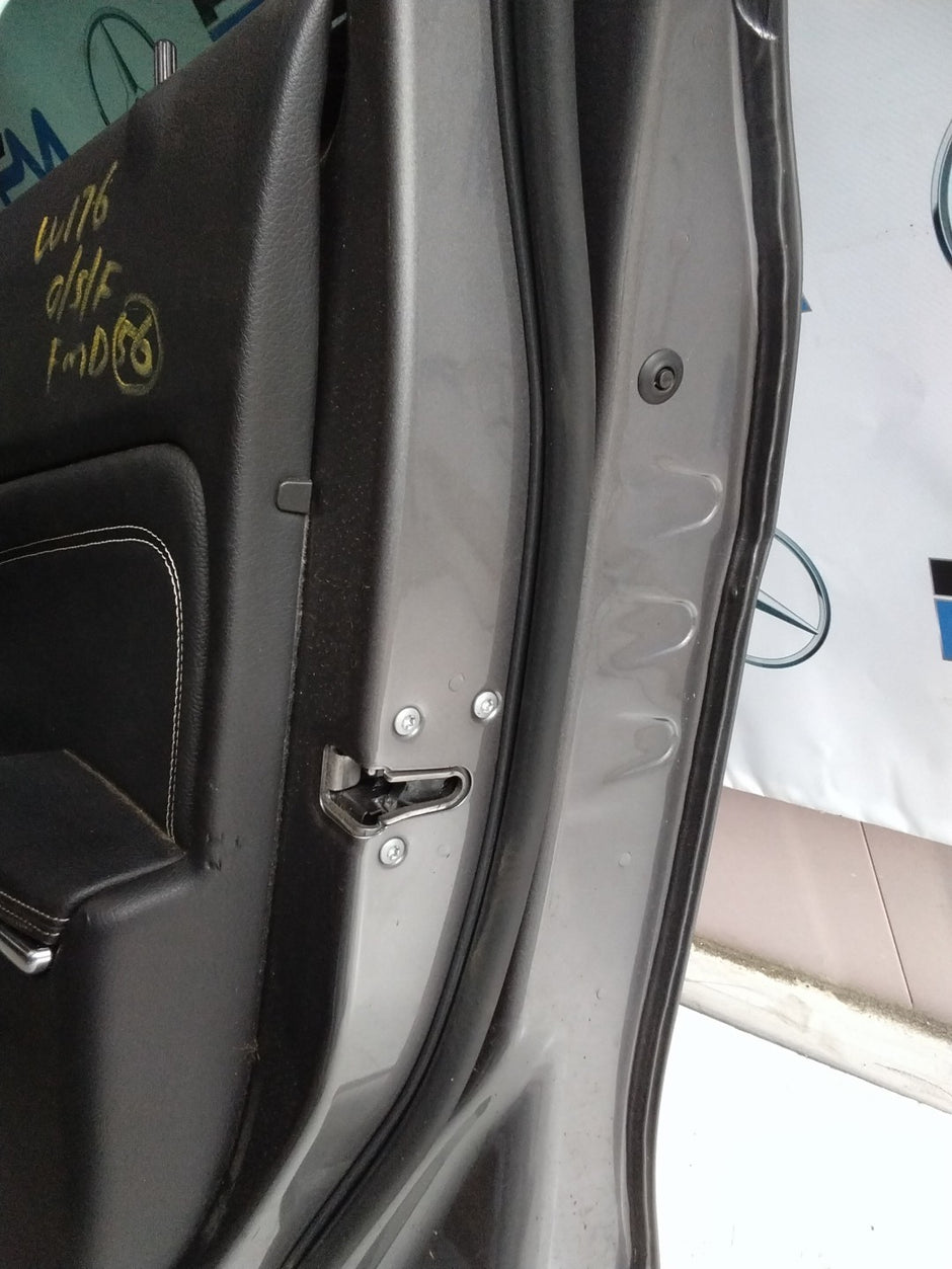 MERCEDES BENZ  A-CLASS W176 DRIVER SIDE FRONT DOOR O/S/F COMPLETE GREY FMD56