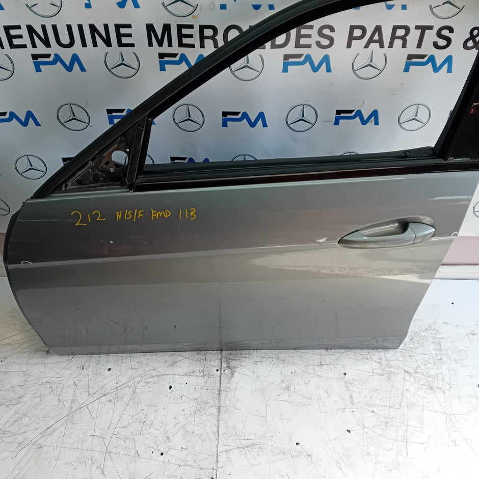MERCEDES BENZ  E-CLASS W212 PASSENGE SIDE FRONT DOOR N/S/F COMPLETE GREY FMD113