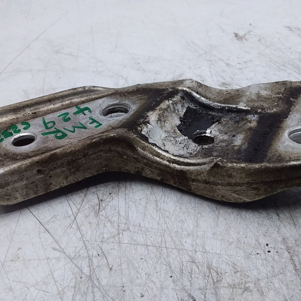 MERCEDES  C-CLASS W205 FRONT RIGHT SUBFRAME MOUNTING BRACKET A2053230240 FMR429