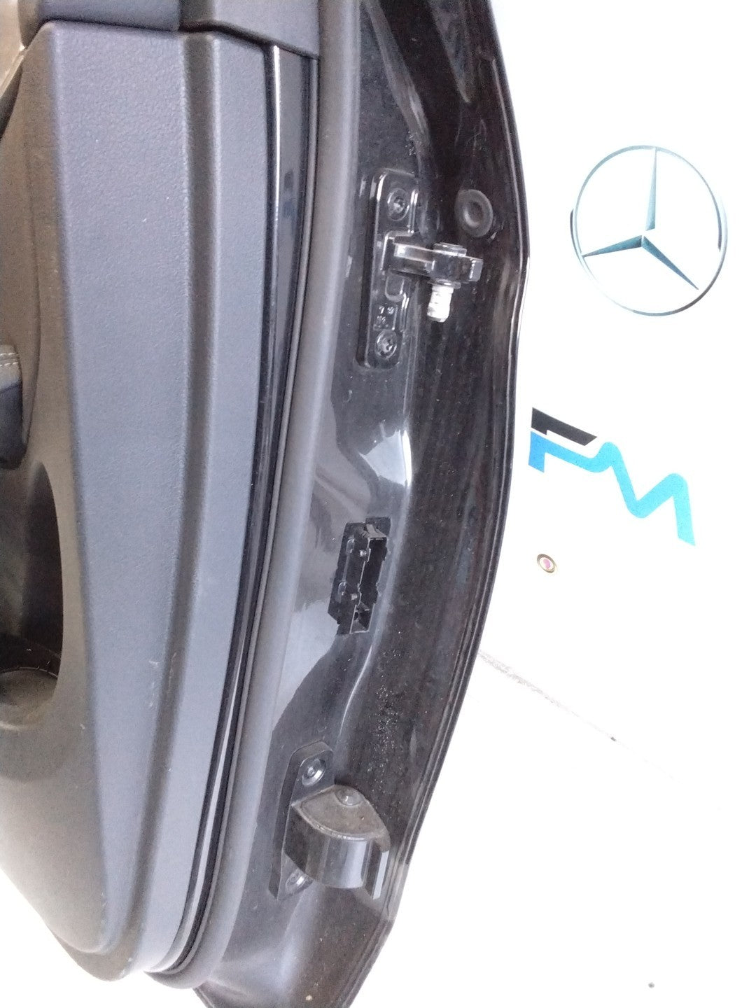 MERCEDES BENZ  GLC W253 PASSENGER SIDE REAR DOOR N/S/R COMPLETE BLACK FMD96