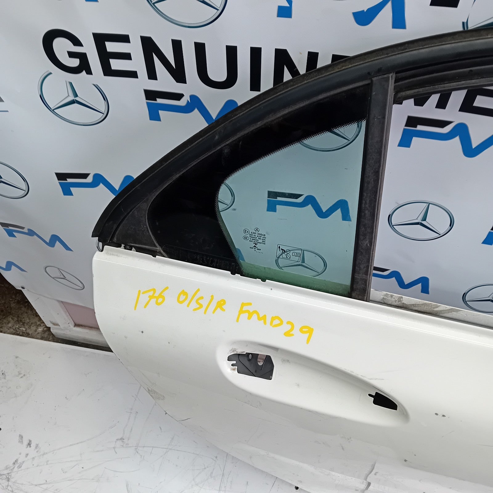 MERCEDES BENZ A-CLASS W176 DRIVER SIDE REAR DOOR O/S/R INCOMPLETE WHITE FMD29 