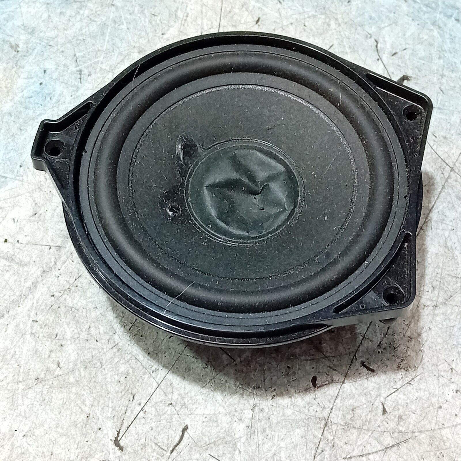 MERCEDES C CLASS DOOR SOUND SPEAKER 2018 AMG LINE REAR DRIVER SIDE A2058200402