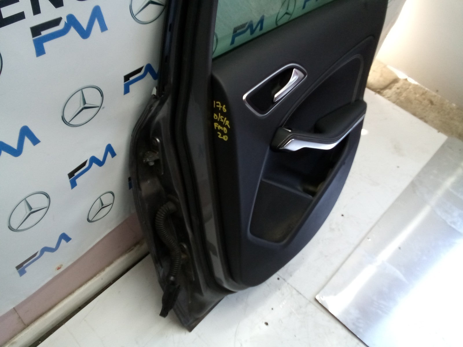 MERCEDES BENZ A CLASS W176 DRIVER SIDE REAR DOOR ( OFF SIDE REAR ) FMD20