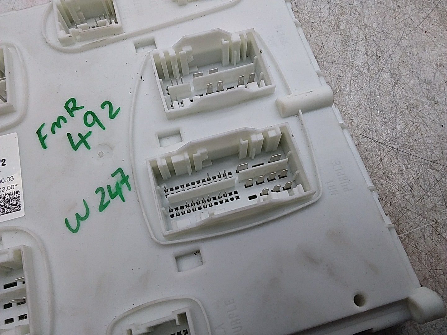 MERCEDES BENZ  B-CLASS W247  BODY CONTROL UNIT ECU A2479002205 FMR492