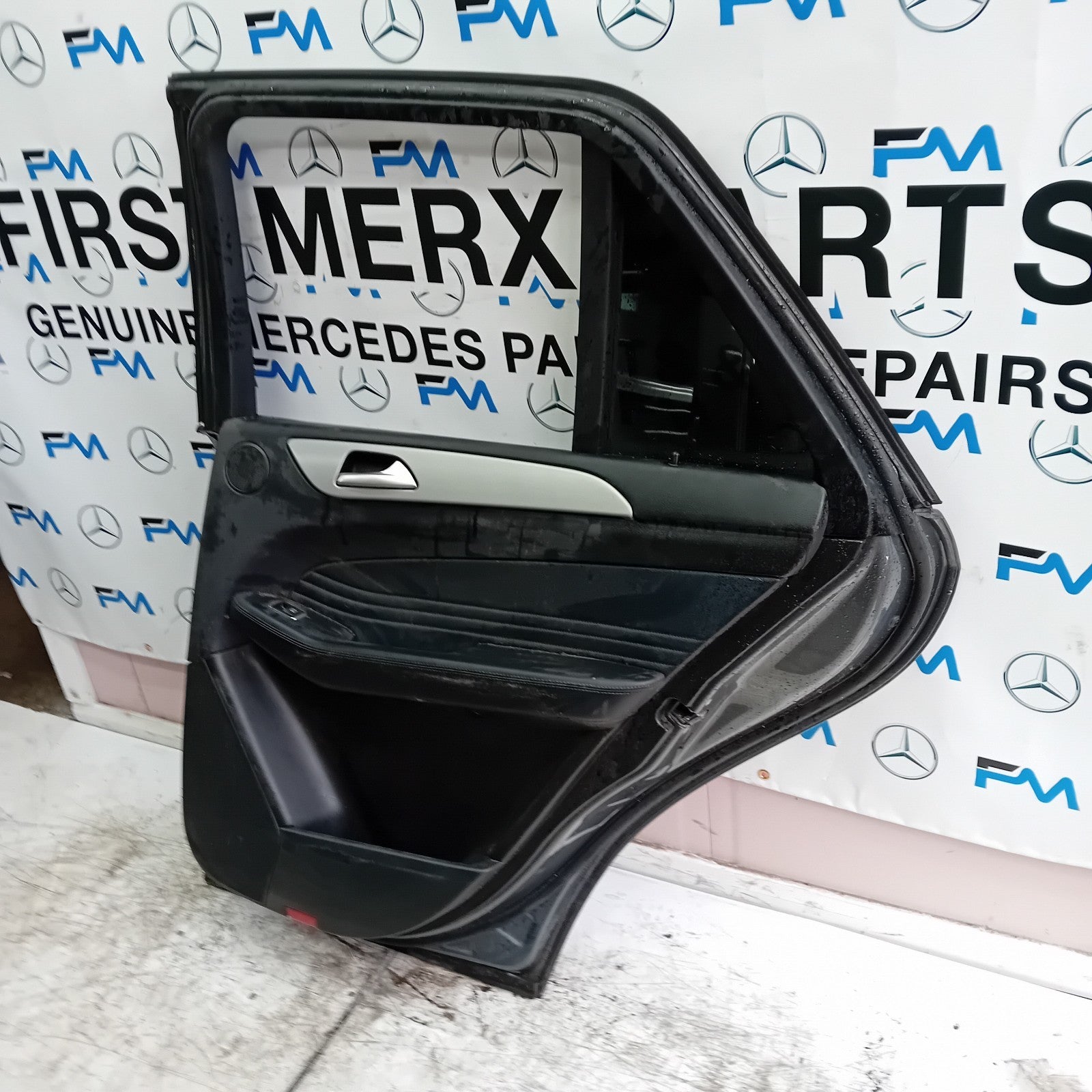 MERCEDES GLE W166 DRIVER REAR DOOR OSR GREY 2015-19 COMPLETE FMD253