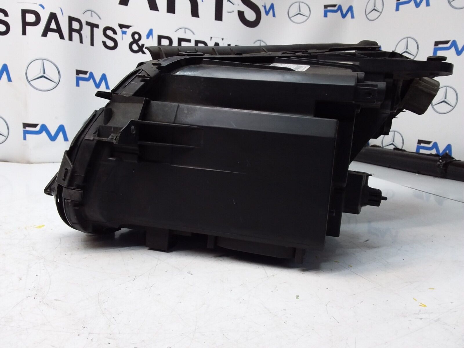 2018 MERCEDES C CLASS W205 HEADLIGHT FACELIFT DRIVER OS A2059067603 FMH101 