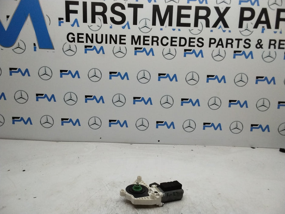 MERCEDES BENZ CLA W117 PASSENGER REAR SIDE WINDOW MOTOR A55382110 FMR71
