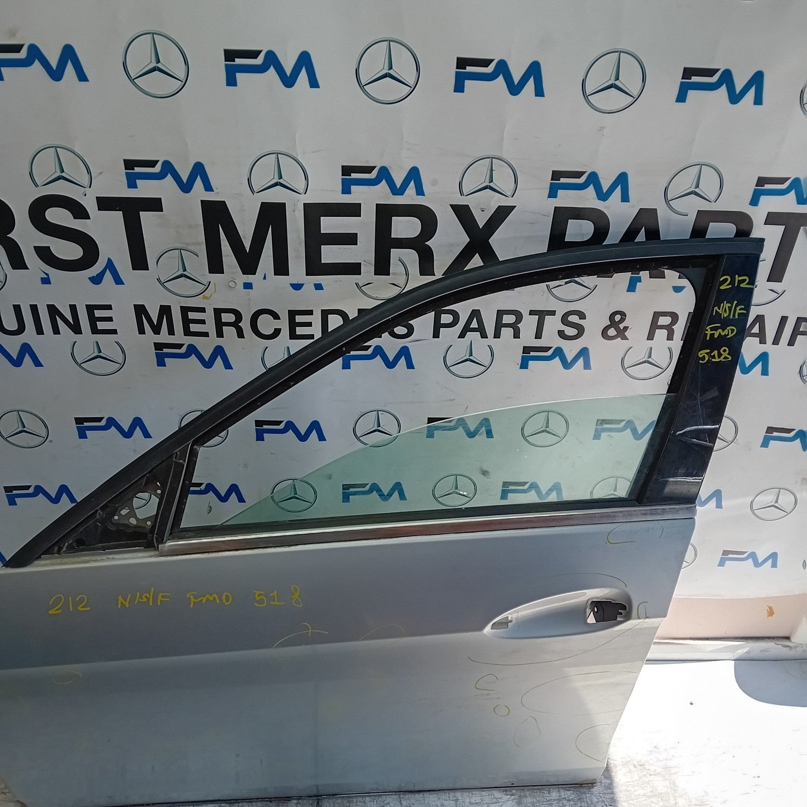 MERCEDES BENZ  E-CLASS W212 PASSENGER FRONT DOOR NSF 2015 SILVER  FMD518