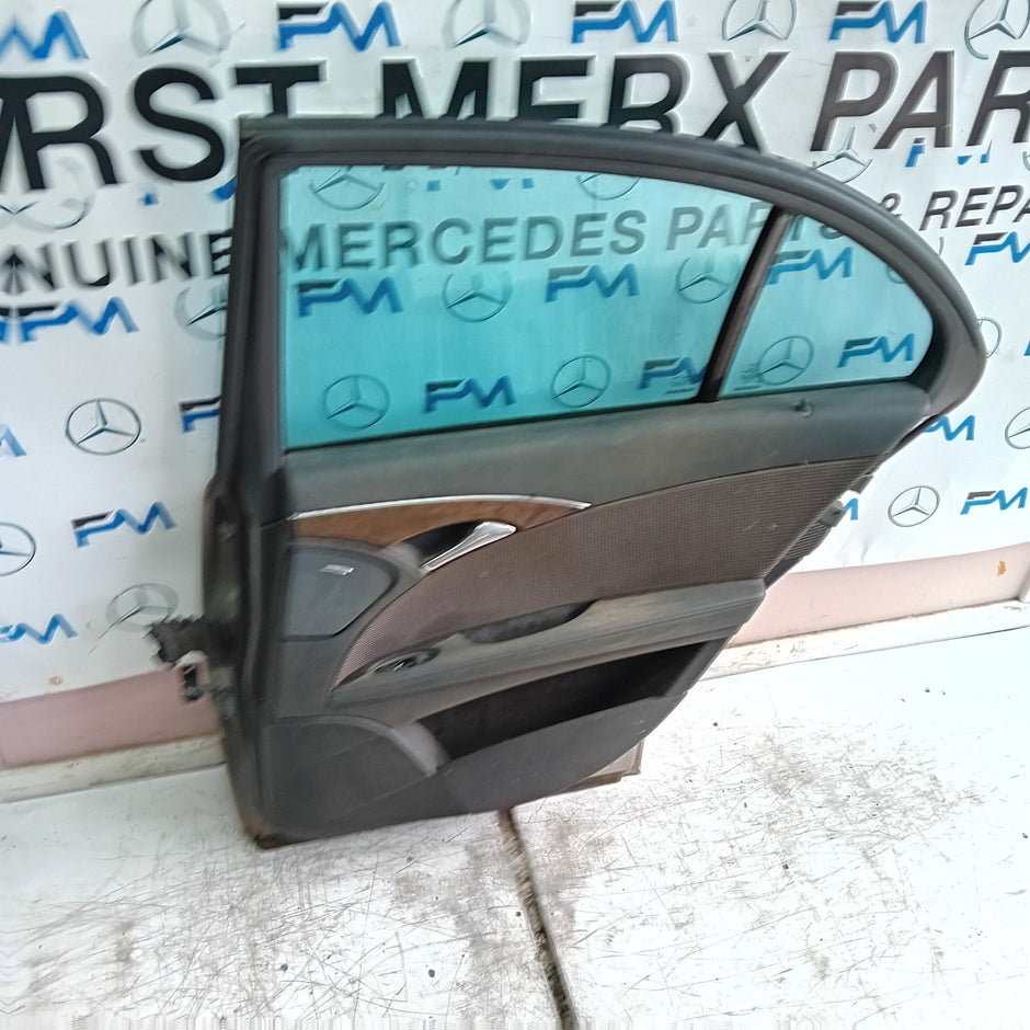 MERCEDES E-CLASS W211 DRIVER REAR DOOR OSR  2003-09 COMPLETE FMD388