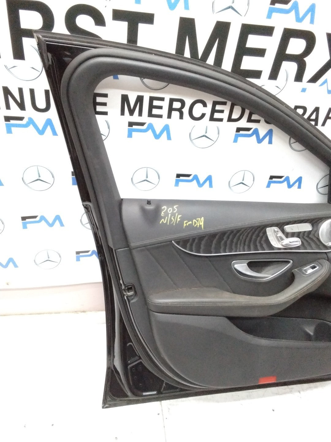 MERCEDES BENZ C-CLASS W205 PASSENGER SIDE FRONT DOOR N/S/F COMPLETE BLACK FMD79