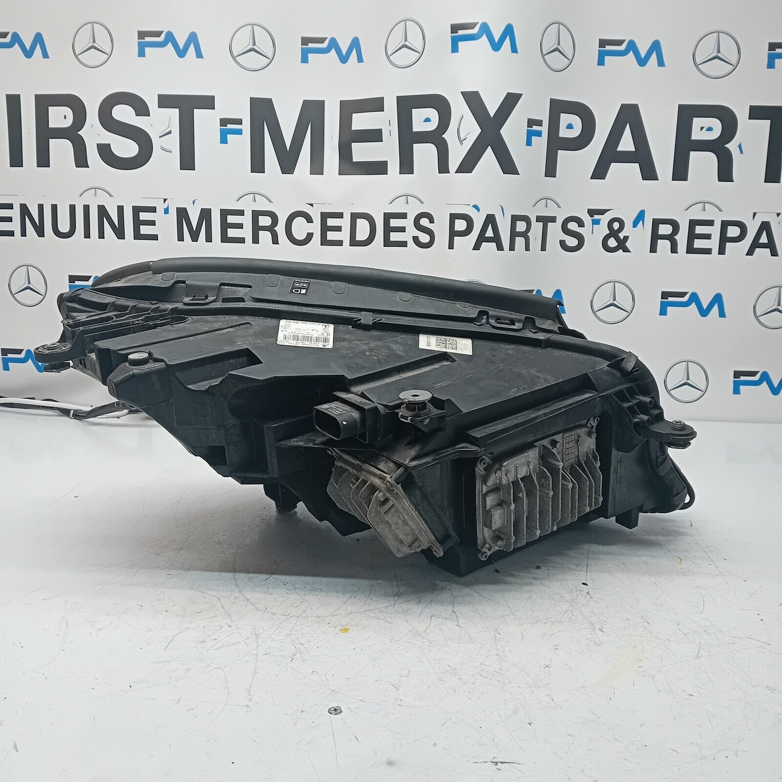MERCEDES S-CLASS 2014 ONWARDS W222 HEADLIGHT PASSENGE SIDE OS A2229068602 FMH152