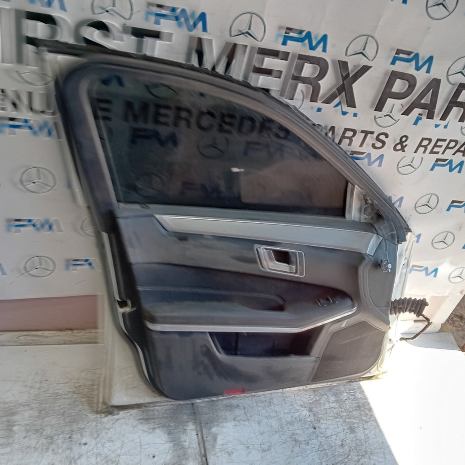MERCEDES E-CLASS W212 PASSENGER FRONT DOOR NSF 2015 COMPLETE WHITE FMD521