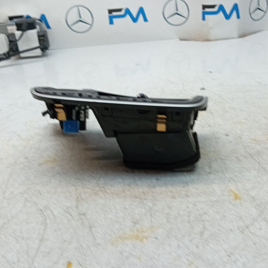 MITSUBISHI OUTLANDER MK3 DASHBOARD AIR VENT + SWITCH 8030A202 FM001613