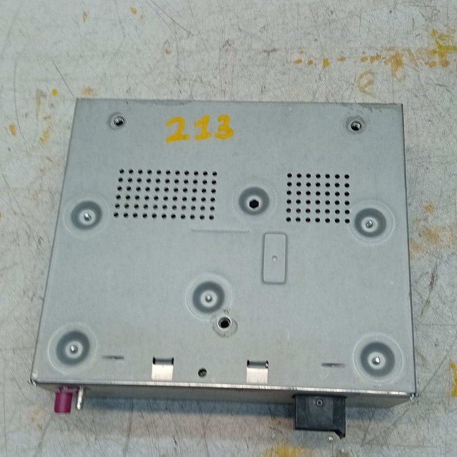 MERCEDES BENZ S-CLASS W222  2014-2021  RADIO TUNER BOX  A2229008911 FM001262