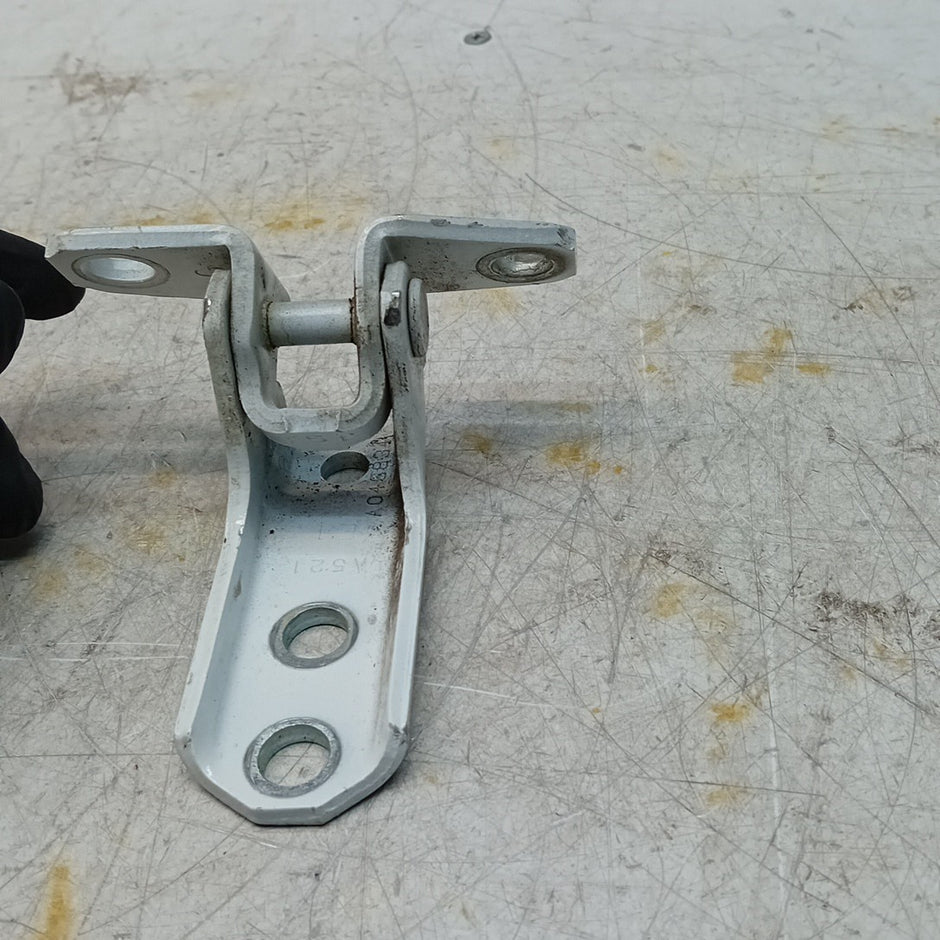 MITSUBISHI OUTLANDER MK3  FRONT DOOR HINGE PANEL A521 A046834 FM001635