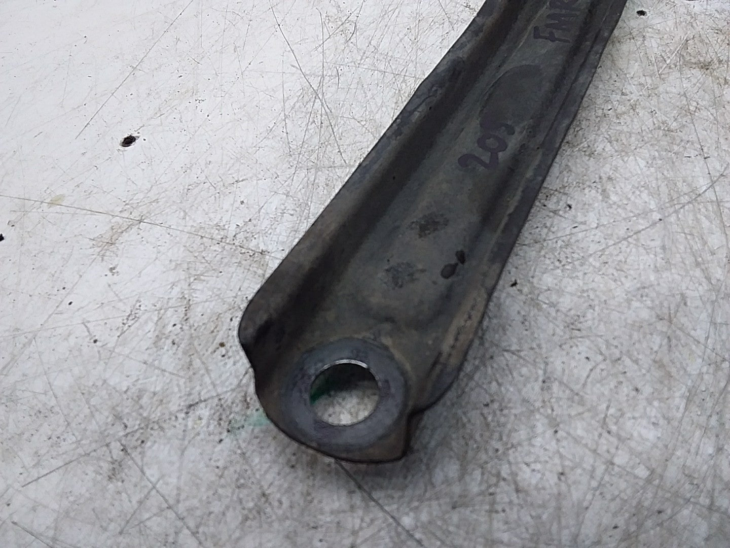 MERCEDES C-CLS W205 FRONT BUMPER CRASH BAR BRACKET A2056282000 FMR257