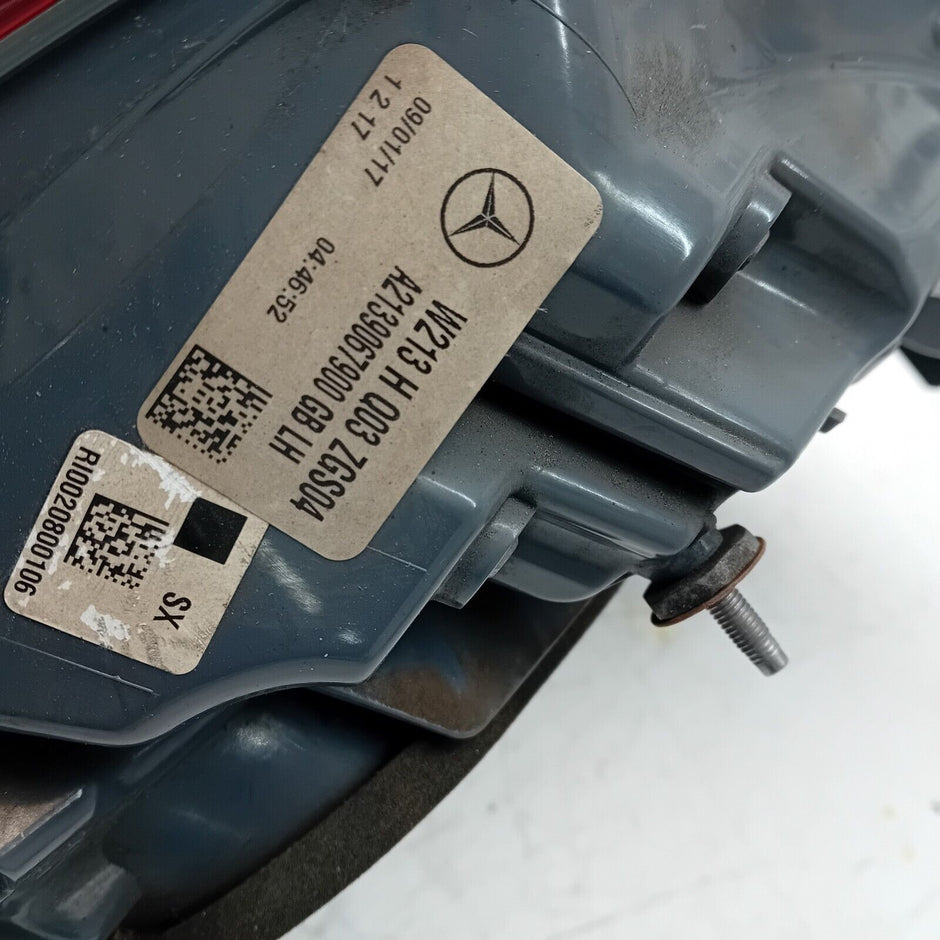MERCEDES E-CLASS W213 2017 REAR PASSENGER N/S TAIL LIGHT A2139067700 FMT48