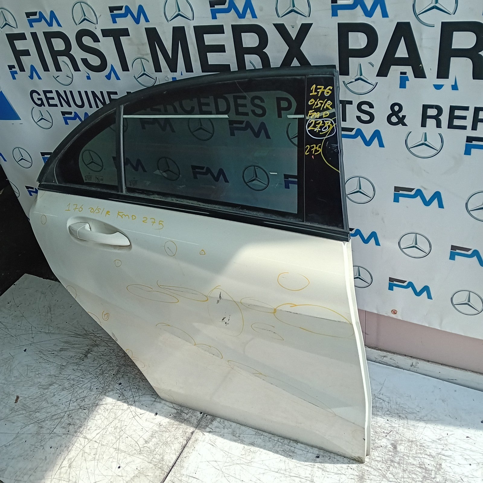 MERCEDES A-CLASS W176 SLN DRIVER REAR DOOR OSR 2012-18 WHITE COMPLETE FMD275