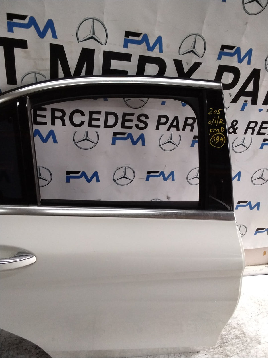 MERCEDES C-CLASS W205 SLN DRIVER REAR DOOR OSR WHITE 2014 ON COMPLETE FMD334