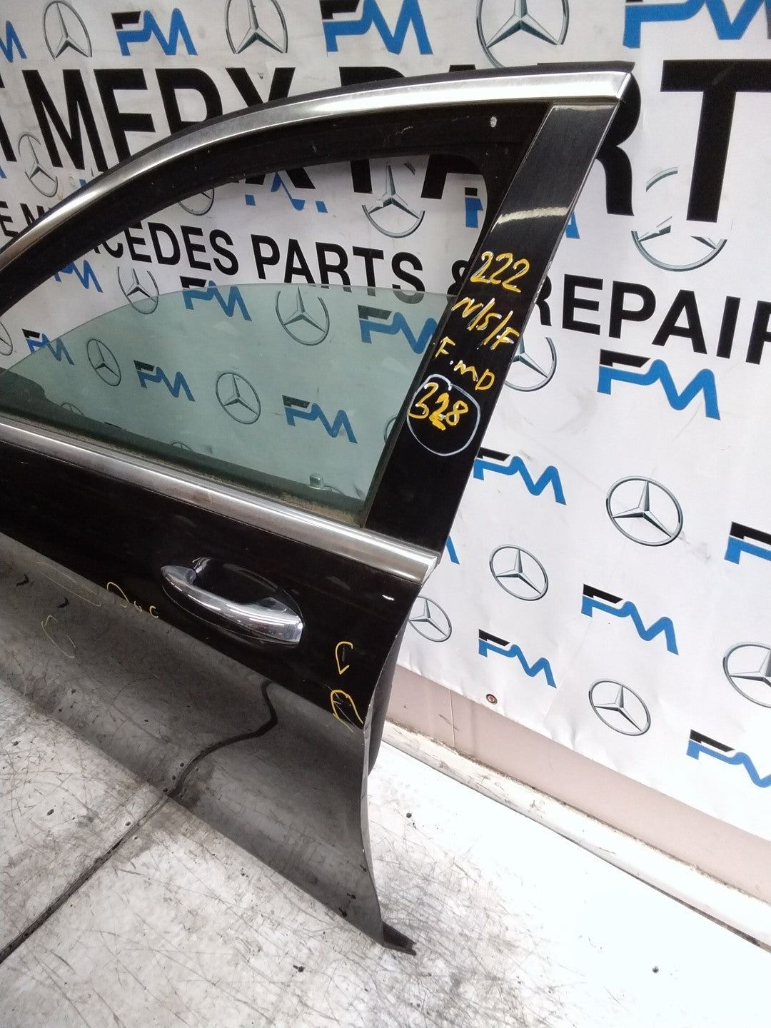 MERCEDES S-CLASS W222 SLN PASSENGER FRONT DOOR NSF BLACK 2014 ON COMPLETE FMD328