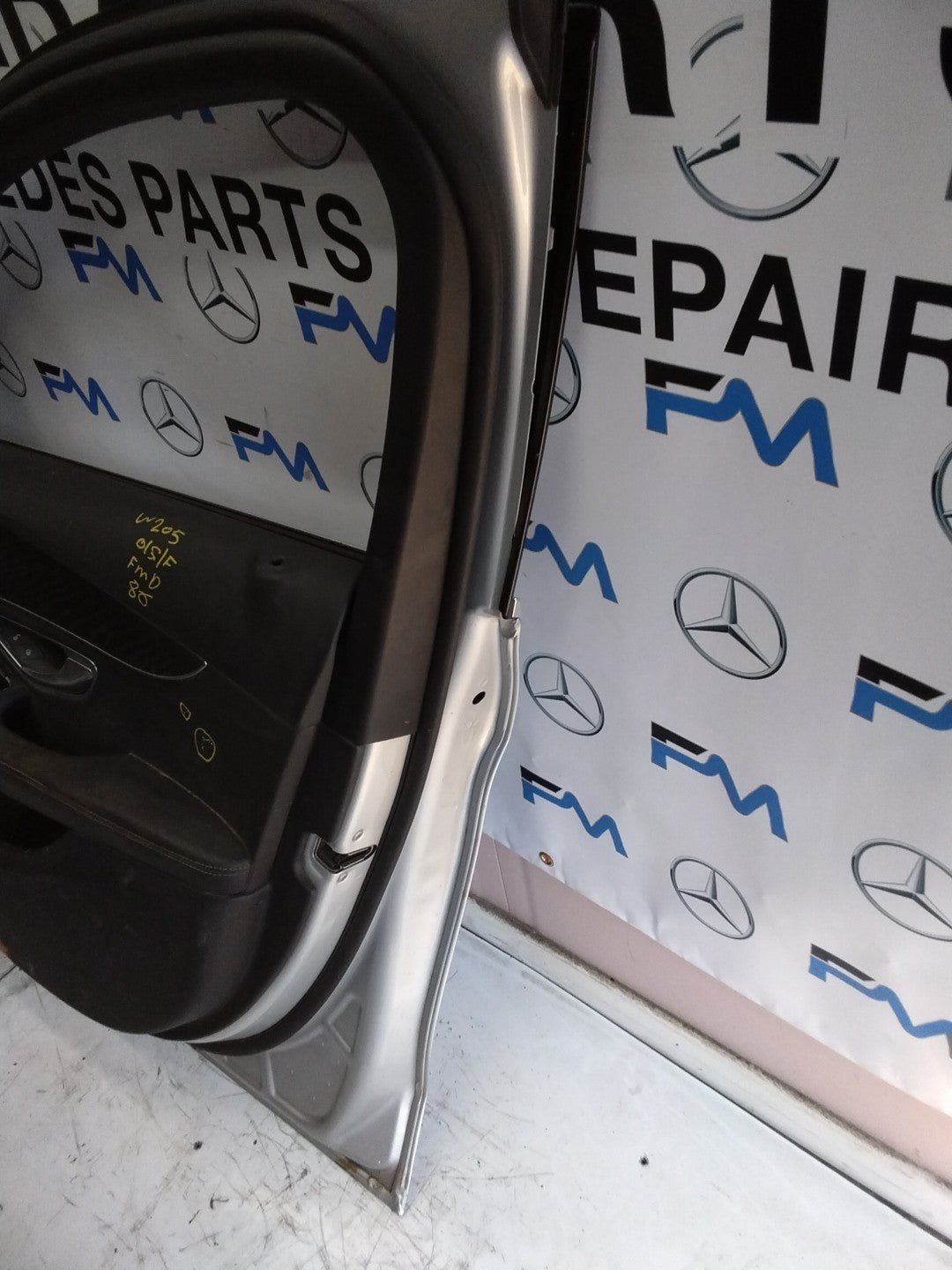MERCEDES BENZ C-CLASS W205 DRIVER SIDE FRONT DOOR O/S/F  SILVER FMD86