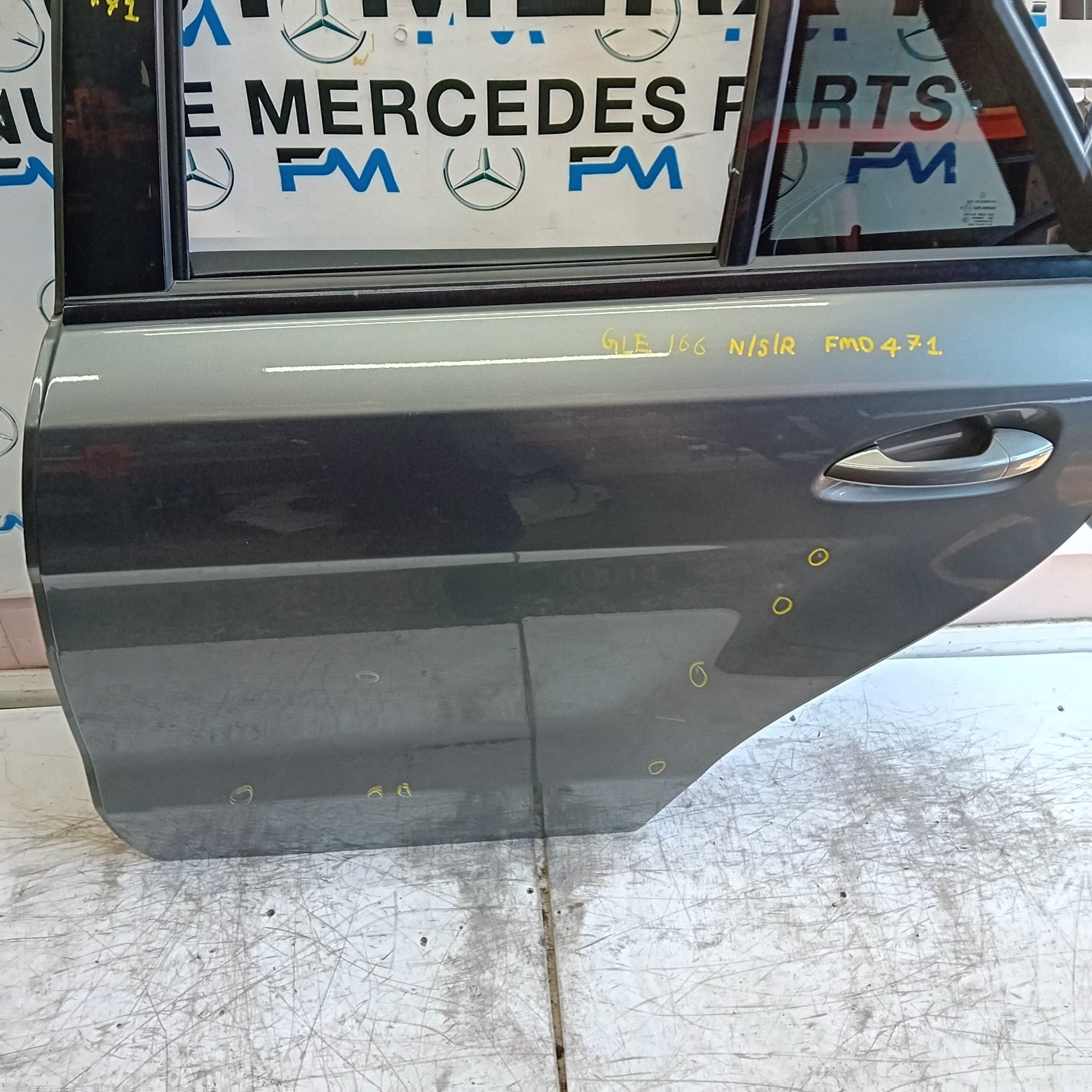 MERCEDES GLE W166 PASSENGER REAR DOOR NSR GREY 2014 ON COMPLETE FMD471