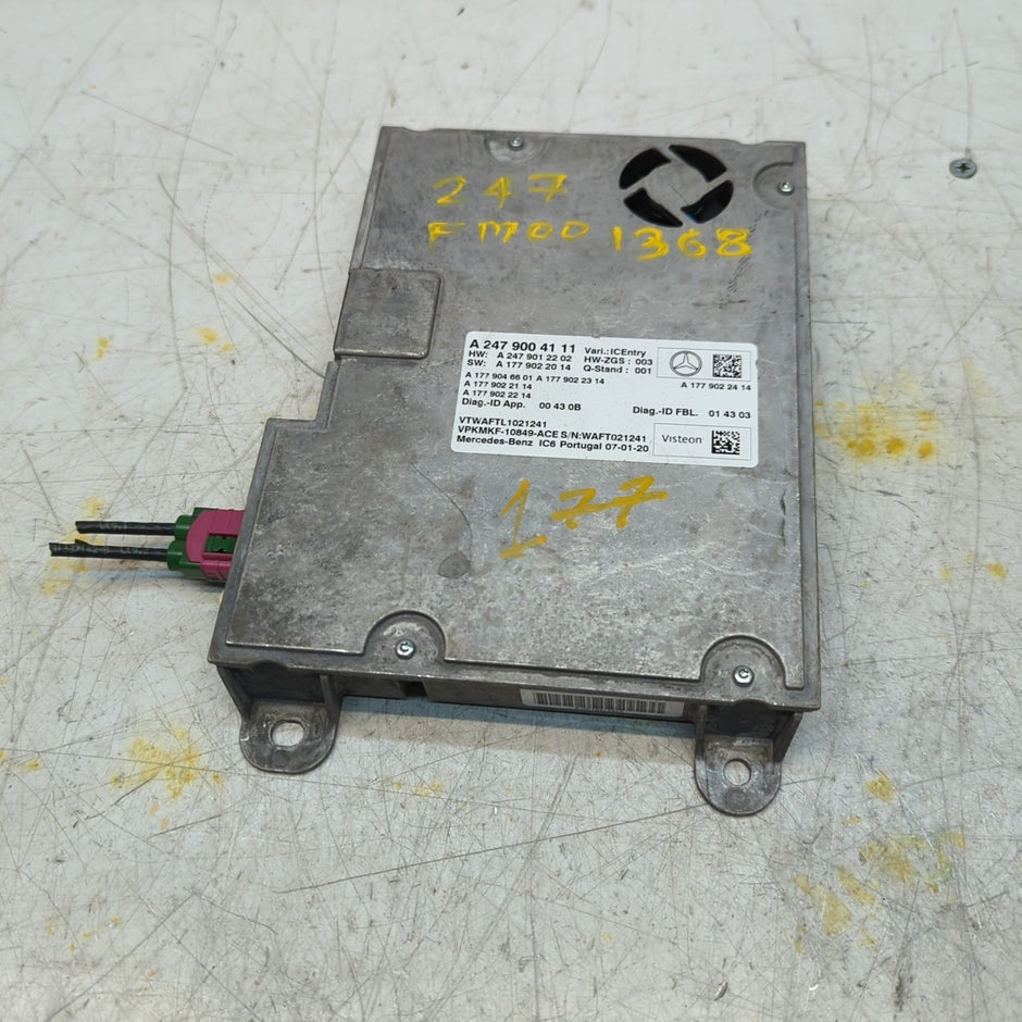 MERCEDES B-CLASS  INSTRUMENT CLUSTER CONTROL UNIT W247 A2479004111 FM001368