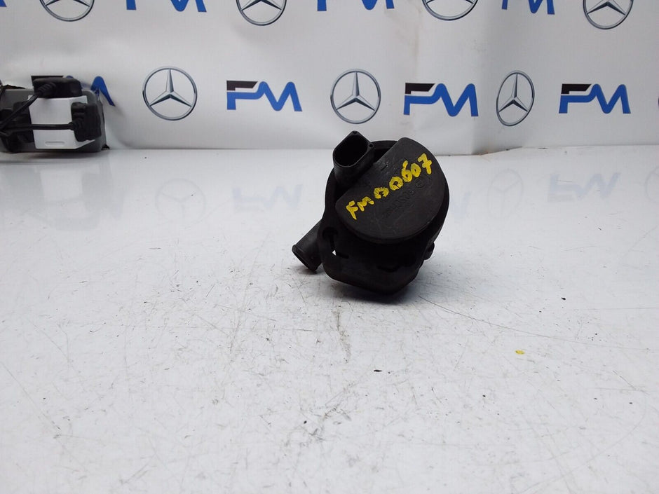 Mercedes E-CLASS W211 ELECTRIC COOLANT WATER PUMP A2118350028 FM00607