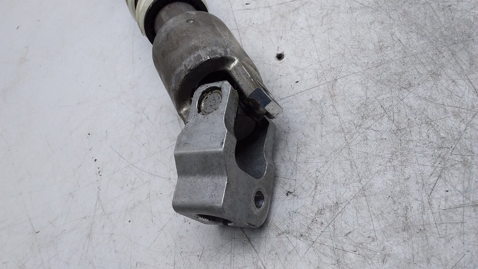 MERCEDES BENZ C-CLS W205 STEERING COLUMN JOINT SHAFT A2054620400 FMR455