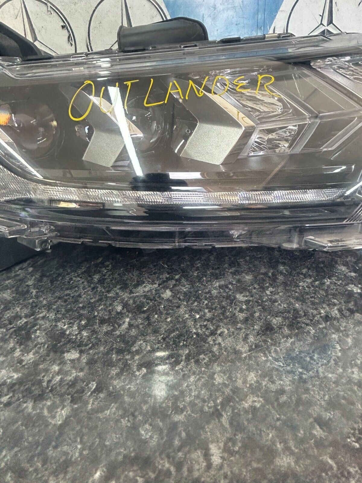 MITSUBISHI OUTLANDER  MK3 HEADLIGHT 2015-2018 RIGHT SIDE FMH80