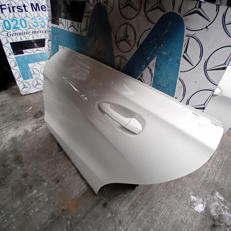 MERCEDES BENZ CLA  W117  PASSENGER SIDE REAR DOOR ( NEAR SIDE REAR )