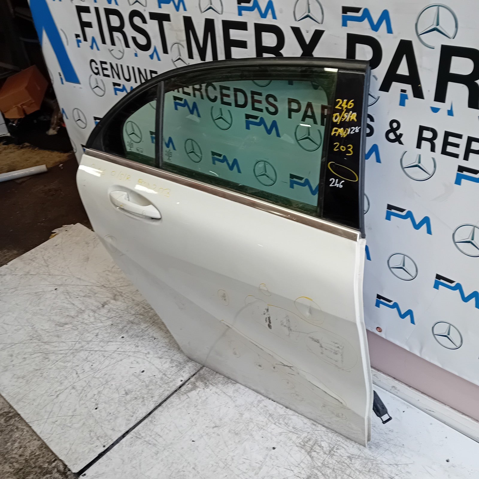 MERCEDES BENZ B-CLASS W246 DRIVER REAR DOOR OSR WHITE 2012-19  COMPLETE FMD203