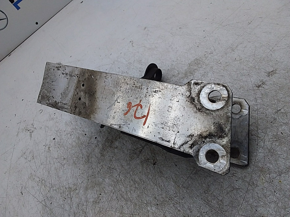 MERCEDES B-CLASS W246 BUMPER DEFORMATION MOUNT RIGHT SIDE A2466200195 FMR273