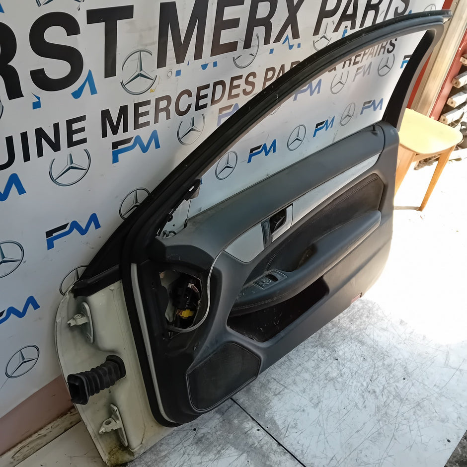 MERCEDES BENZ C-CLASS W212 COUPE DRIVER FRONT DOOR OSF 2012 WHITE COMPLET FMD525