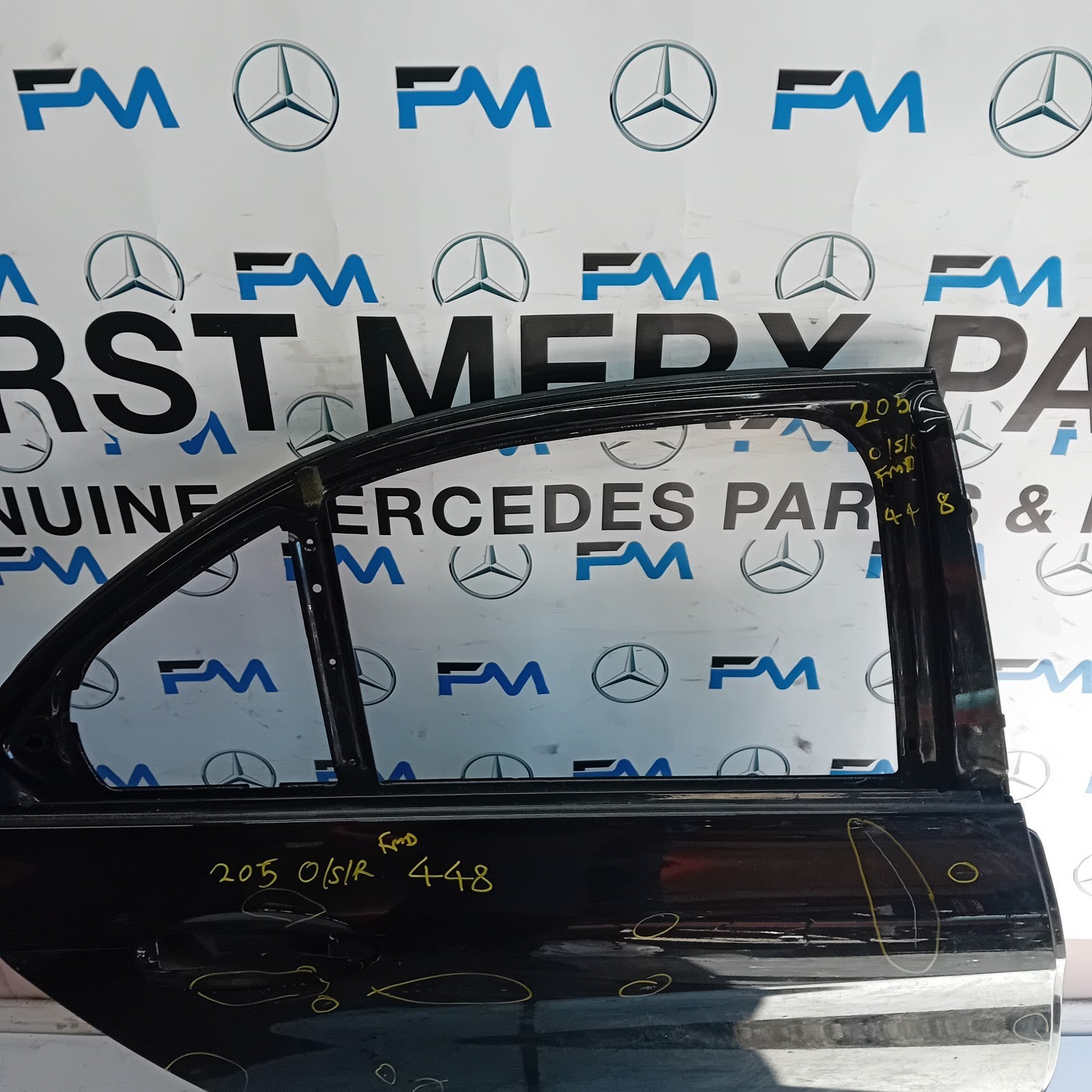 MERCEDES C-CLASS W205 SLN DRIVER REAR DOOR OSR BLACK 2014 ON FMD448