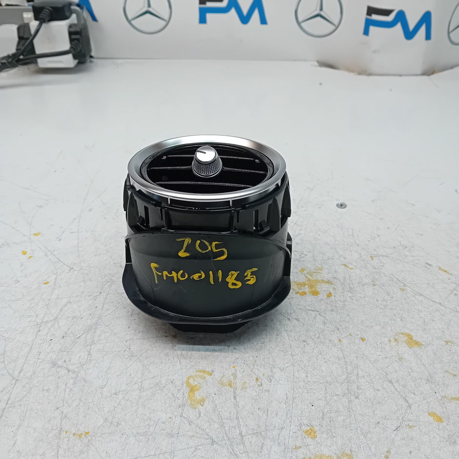 MERCEDES C-CLASS W205 DASHBOARD AIR VENT A2058301100 FM001185