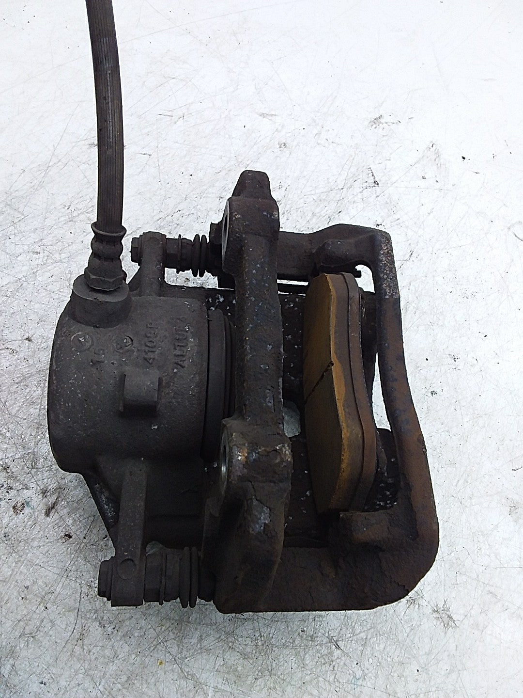 MERCEDES BENZ  C-CLASS W204 WHEEL BRAKE CALIPER  LEFT PASSENGER SIDE FMR366