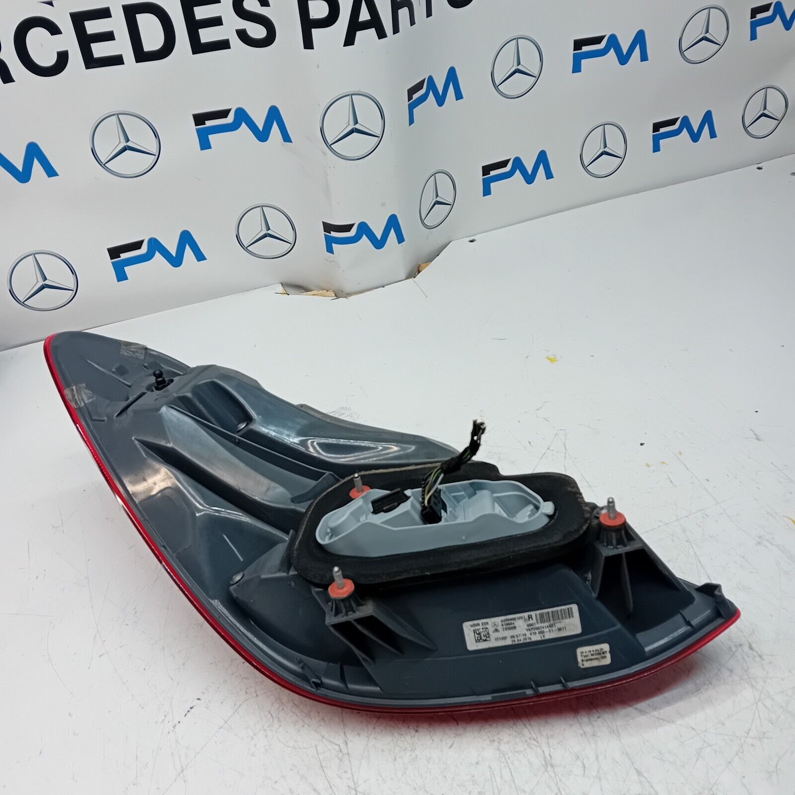 MERCEDES C-CLASS W205 2016 REAR DRIVER O/S TAIL LIGHT A2059061257 FMT52