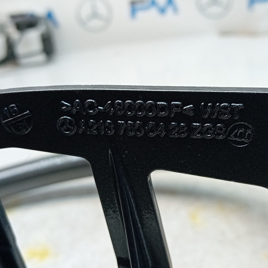 MERCEDES BENZ E-CLASS W213 TAILGATE DRIVER SIDE OS HINGES A2137500428 FM001323