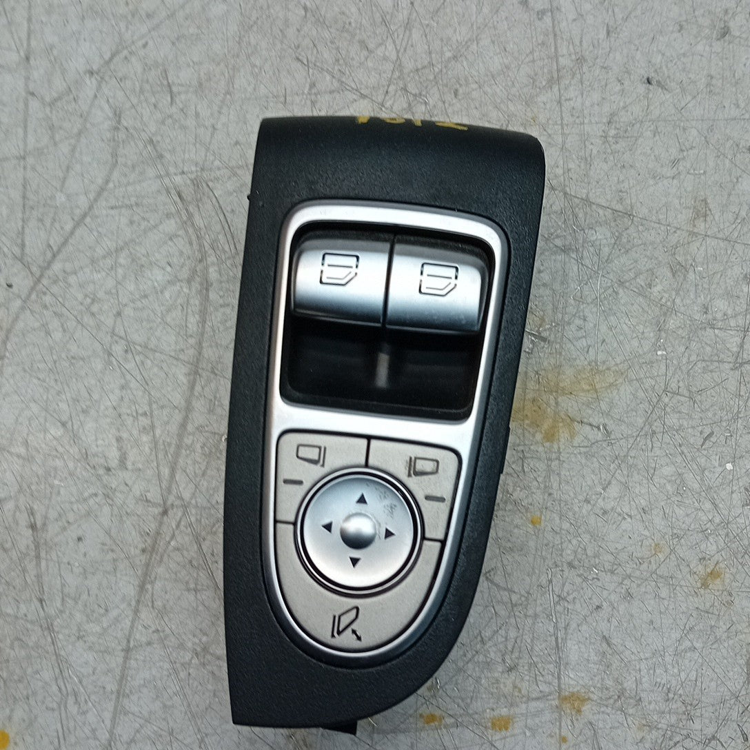 MERCEDES W205 C-CLASS WINDOW SWITCH BLOCK FRONT DOOR RIGHT A2059057011 FM001512