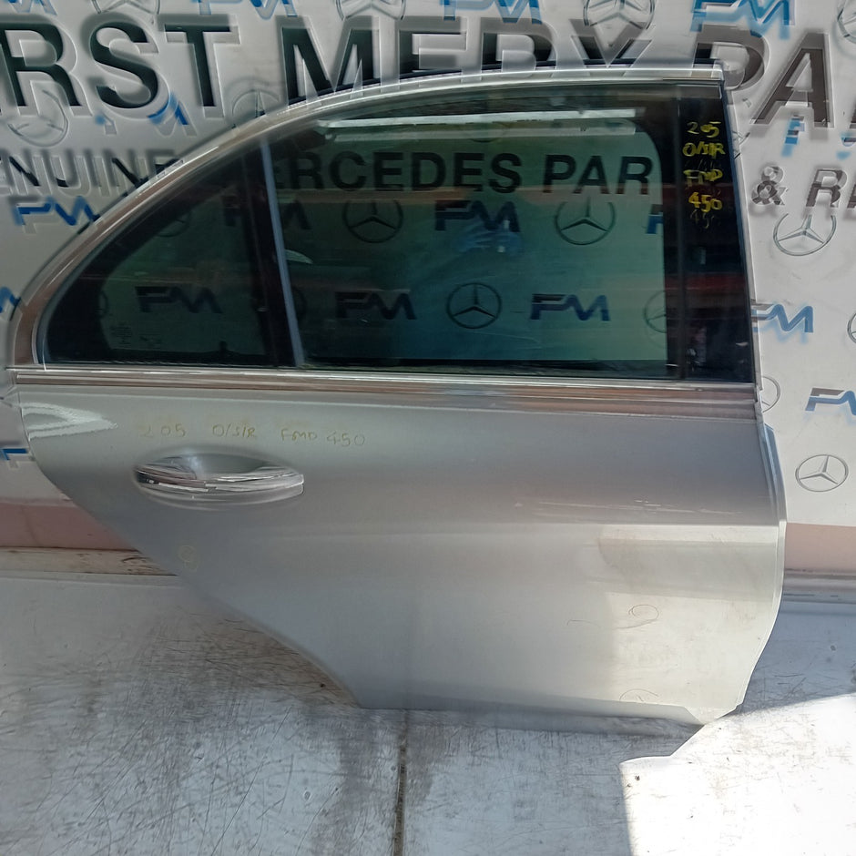 MERCEDES C-CLASS W205 SLN DRIVER REAR DOOR OSR SILVER 2014 ON COMPLETE FMD450