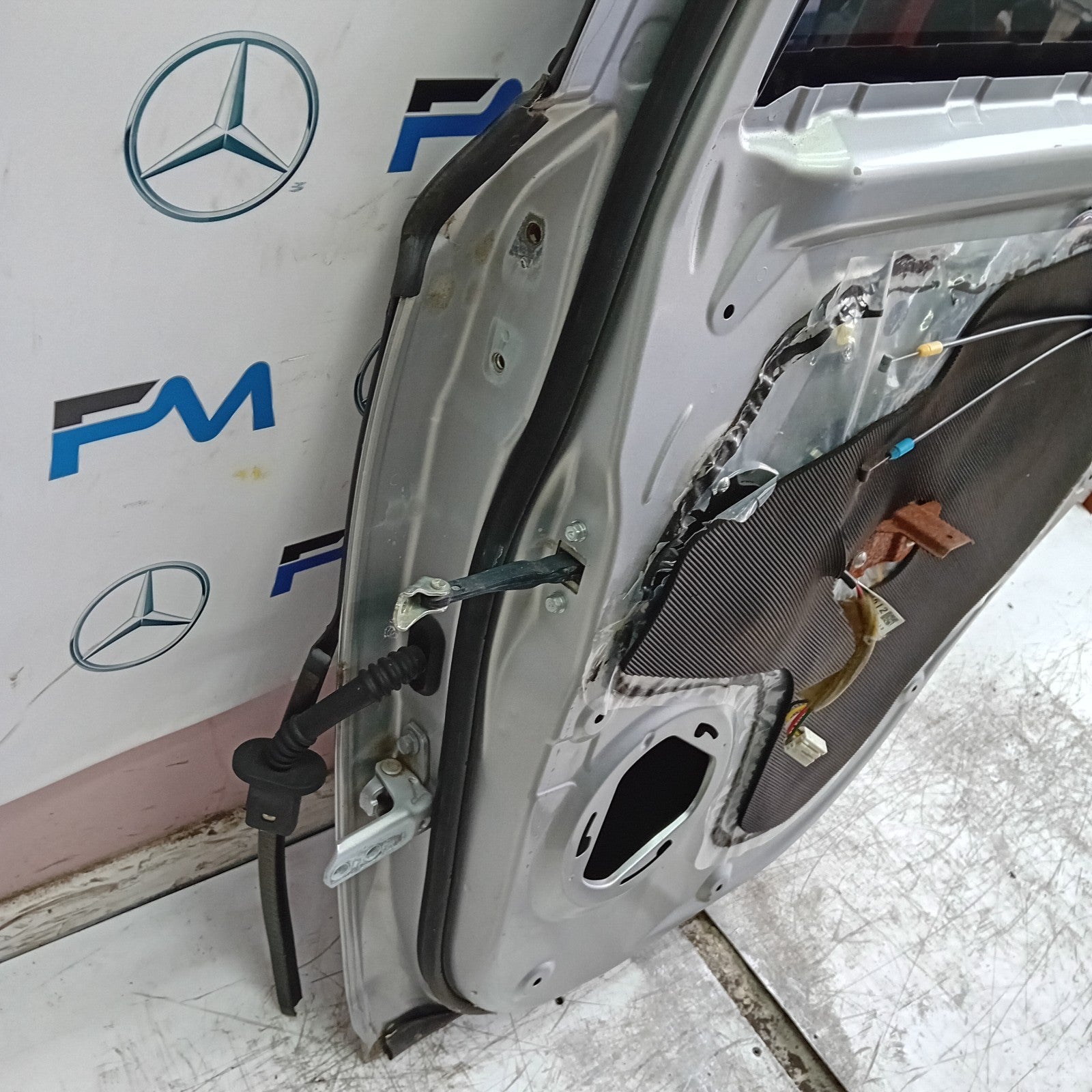 MITSUBISHI OUTLANDER MK3 DRIVER SIDE REAR DOOR OSR SILVER 2013 FMD412