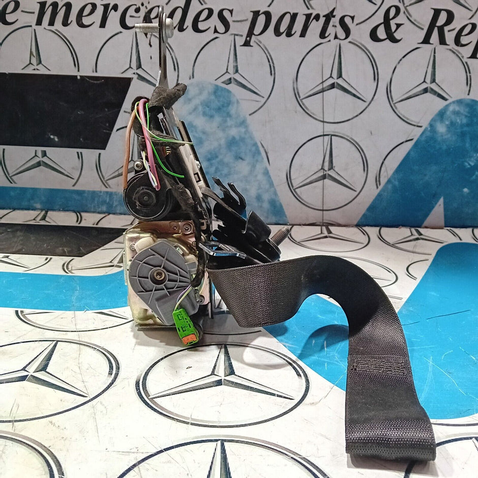 MERCEDES BENZ C CLASS W204 COUPE NEARSIDE FRONT (N.S.F) A2048601985