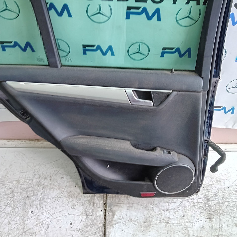 MERCEDES C-CLASS W204 PASSENGER REAR DOOR NSR BLUE 2008-14 COMPLETE FMD233