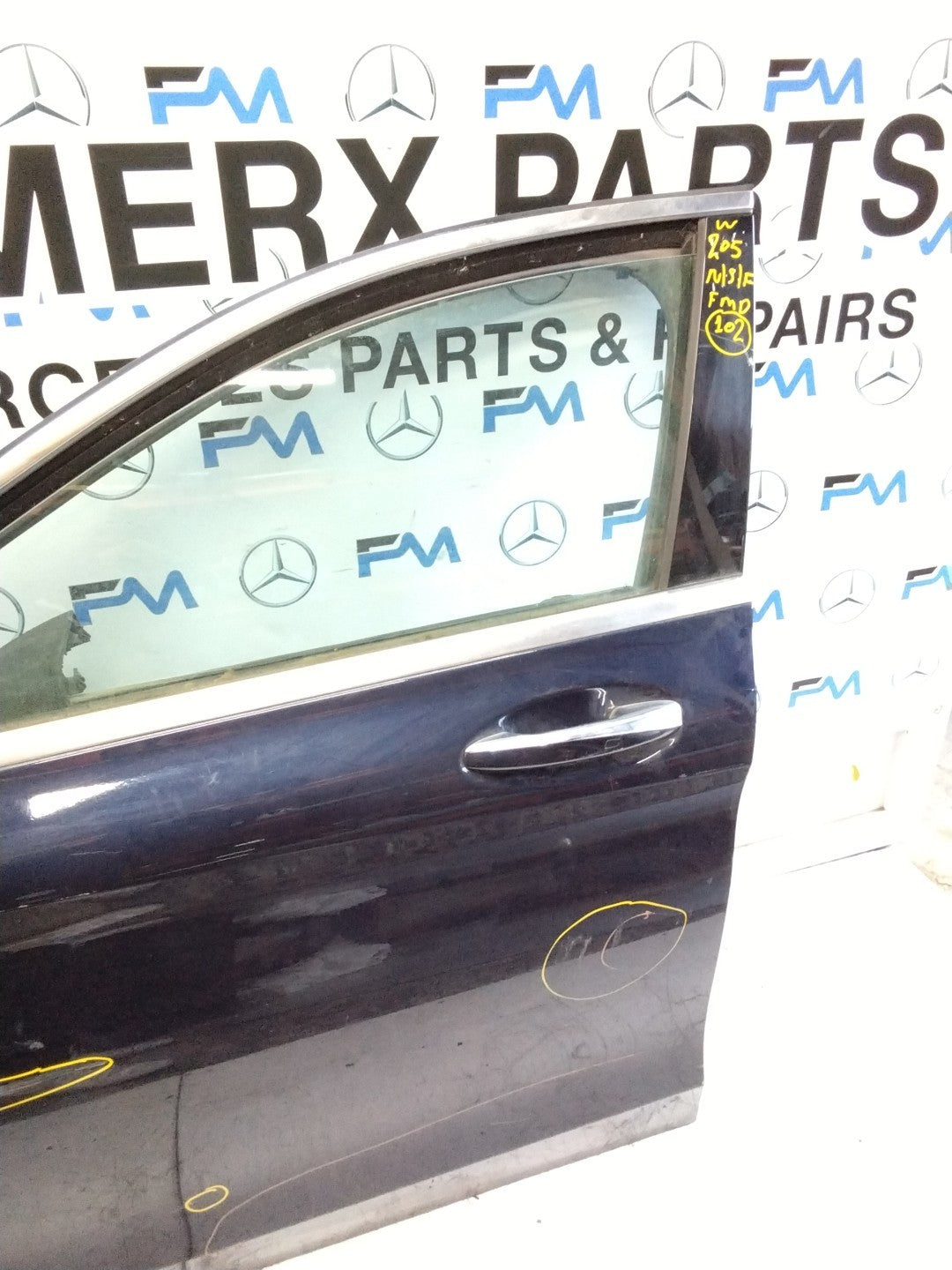 MERCEDES C-CLASS W205 PASSENGER SIDE FRONT DOOR N/S/F COMPLETE BLUE FMD102