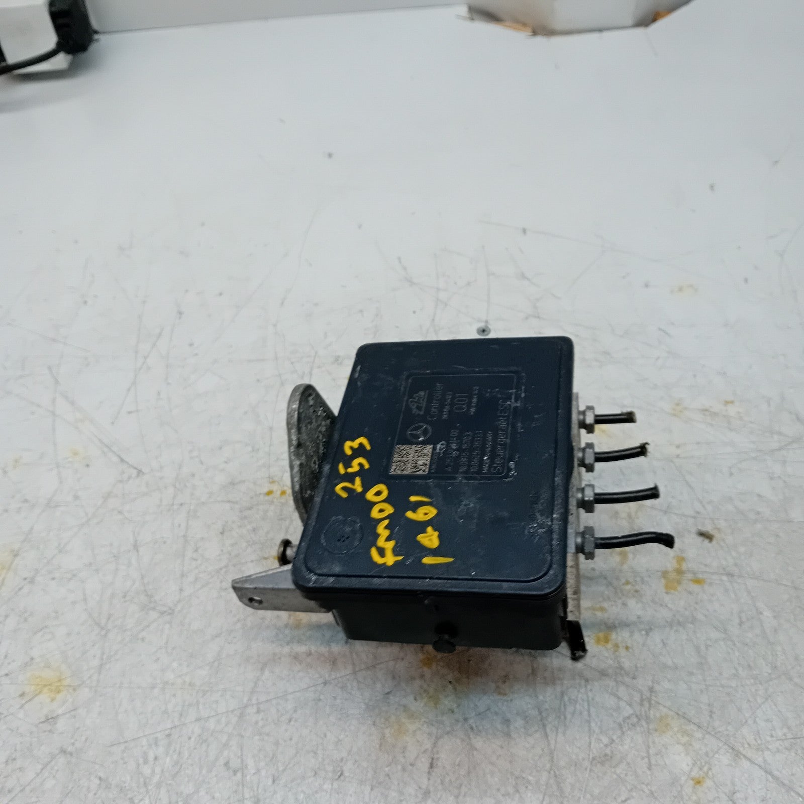 MERCEDES BENZ GLC W253 ABS PUMP CONTROL MODULE UNIT A2539011400 FM001461