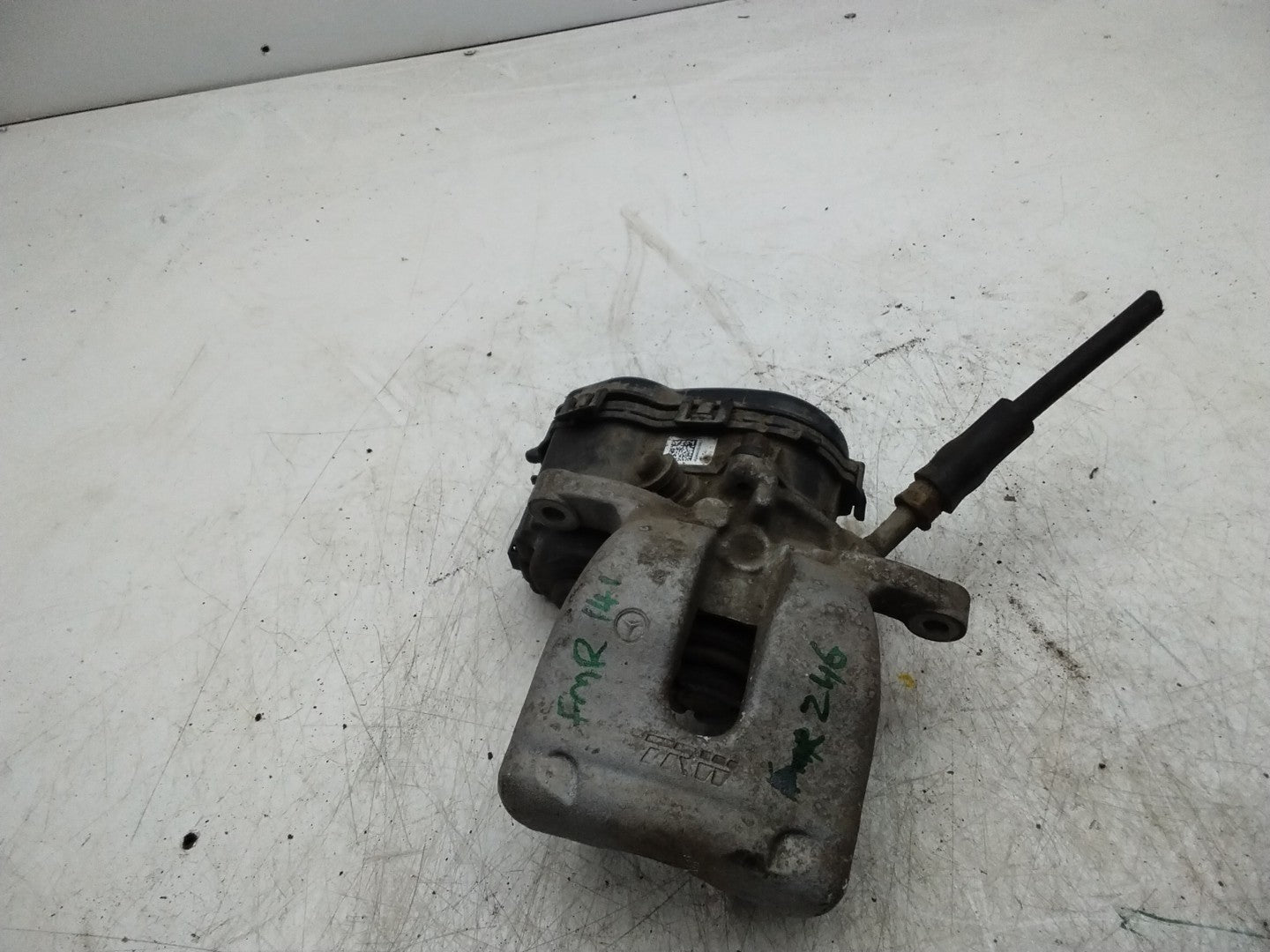 MERCEDES  B-CLASS W246 BRAKE CALIPER REAR LEFT PASSENGER SIDE A2464232198 FMR141