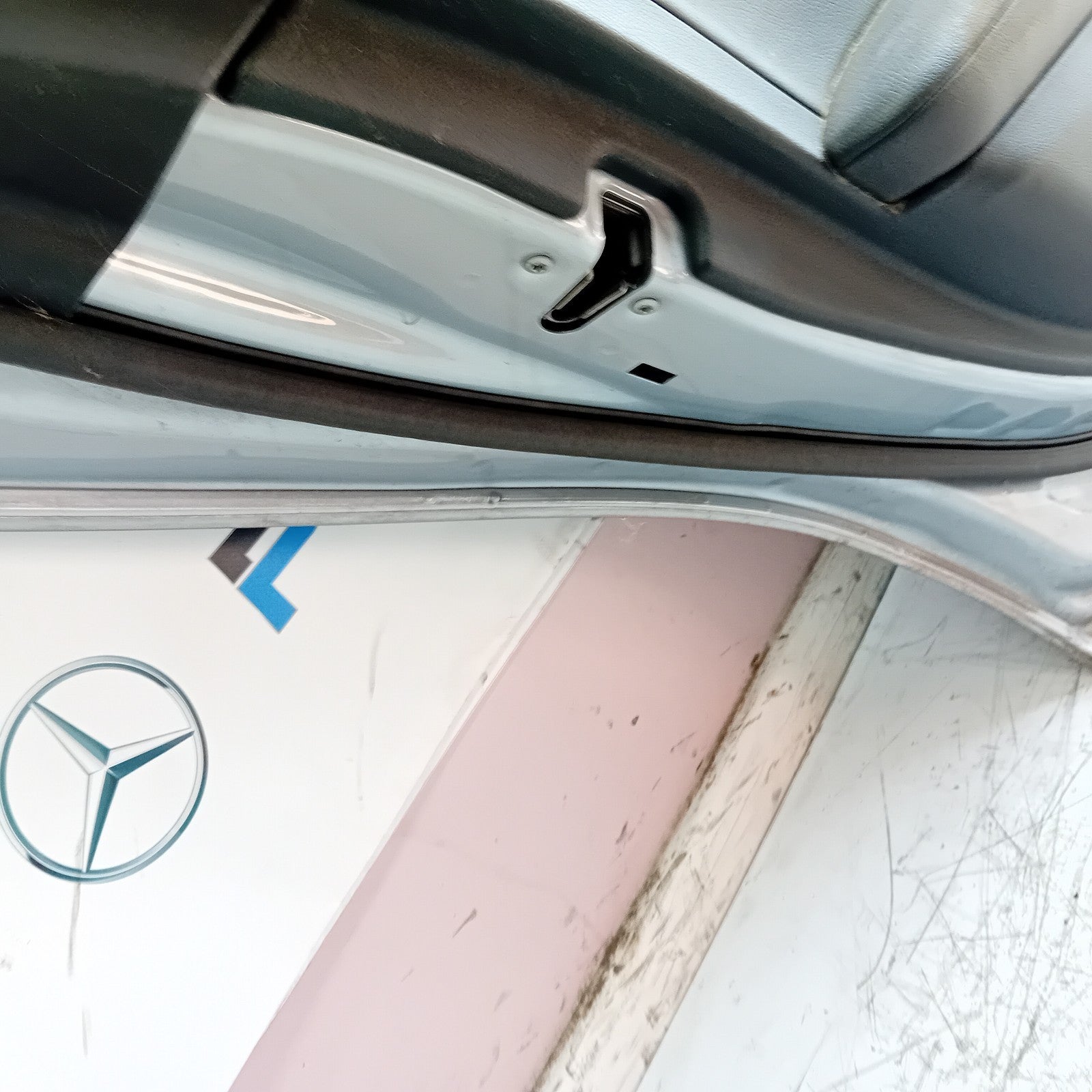 MERCEDES C-CLASS W205 PASSENGER REAR DOOR NSR SILVER 2014 ON COMPLETE FMD475