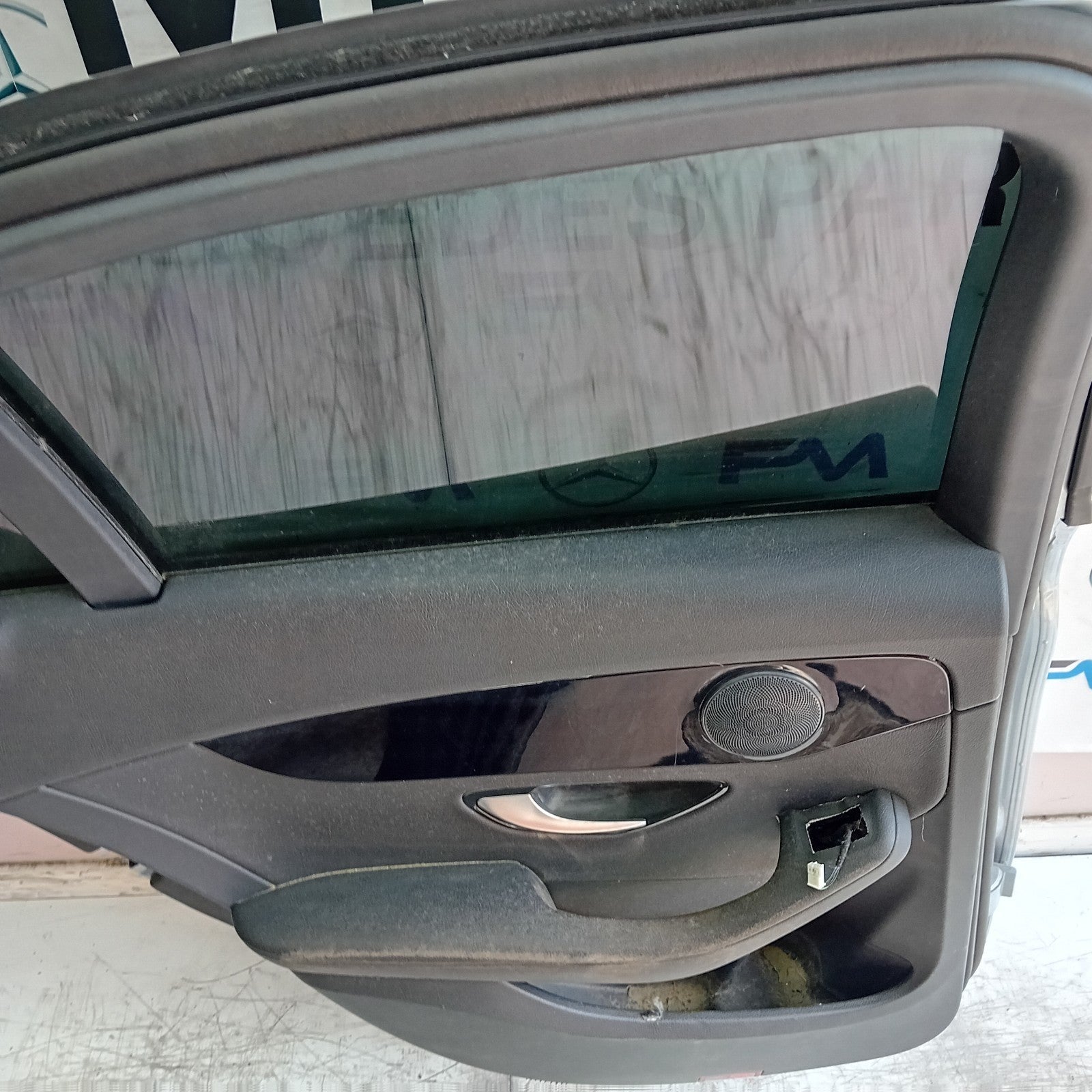 MERCEDES C-CLASS W205 PASSENGER REAR DOOR NSR SILVER 2014 ON COMPLETE FMD475