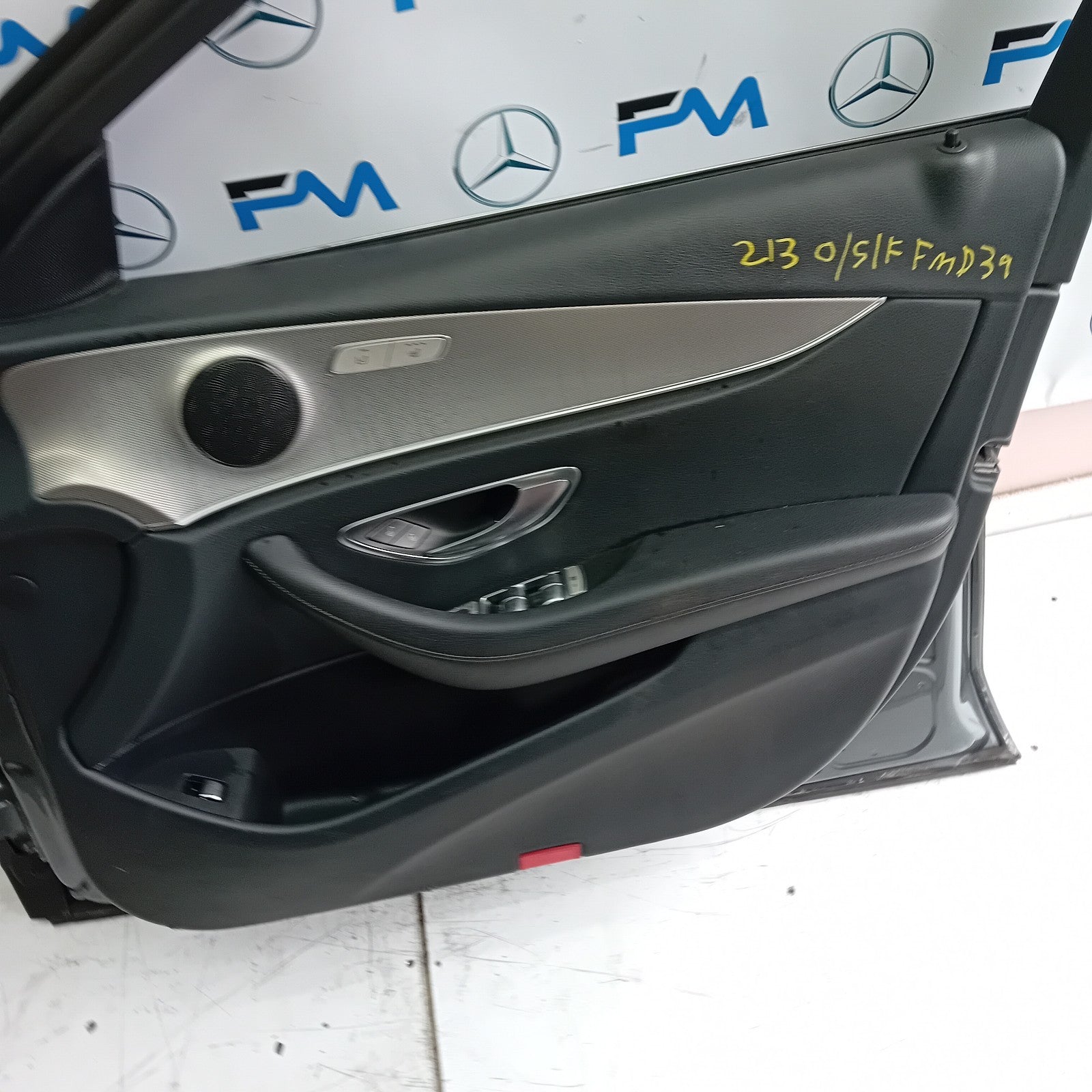 MERCEDES E-CLASS W213 DRIVER SIDE FRONT DOOR O/S/F COMPLETE GREY FMD39